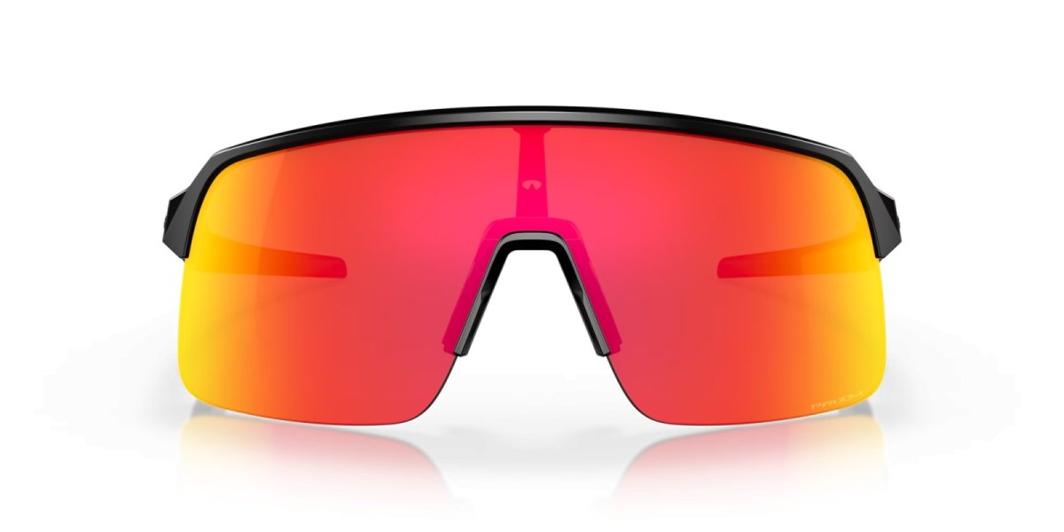 画像2: 【30%OFF】OAKLEY正規販売品 オークリーサングラス OO9463A-1039 Sutro Lite （スートロ ライト）(Low Bridge Fit)  (2)